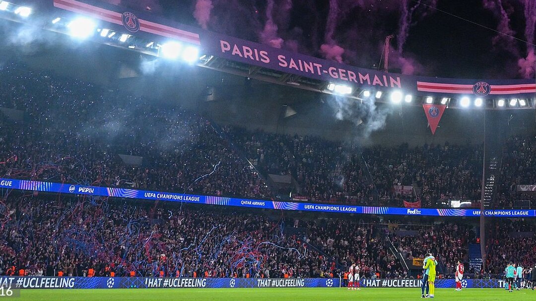 Lucas Chevalier durante una sesión de entrenamiento con el Paris Saint-Germain